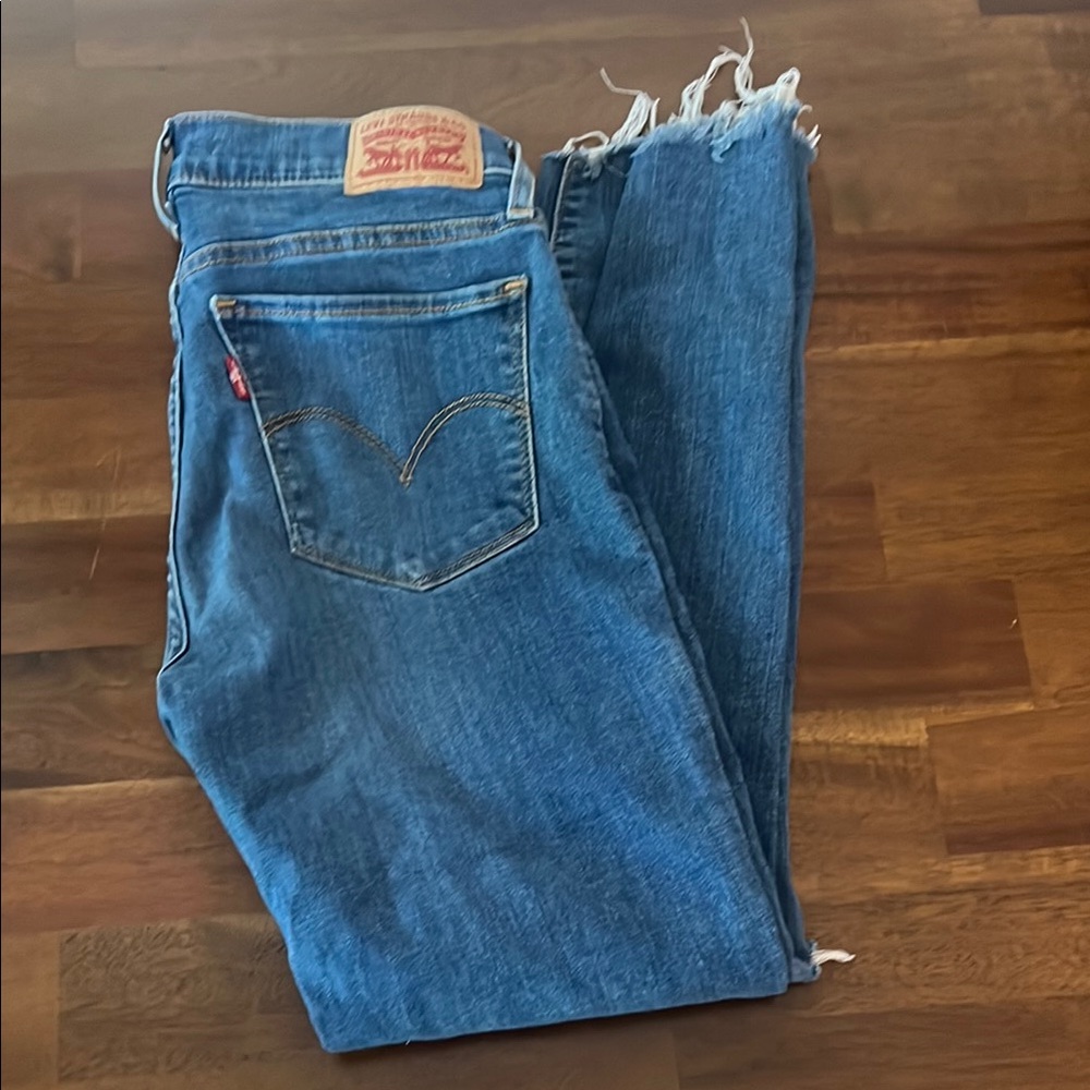Levi's Classic Blue Jeans with Frayed Hem